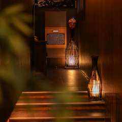 知る人ぞ知る、隠れ家寿司店。秘密の扉の先に広がる至福の時間