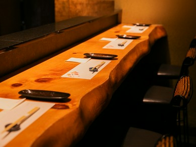 大切な商談もおまかせ。接待に最適な洗練されたカウンター空間