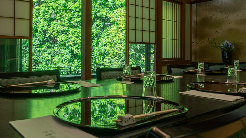 心温まるサービスと大人数対応の個室で、特別なひとときを