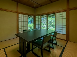 0032012929U1.jpg