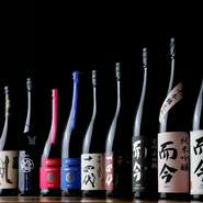 季節の本格和食と旨い寿司に合う日本酒を常時30種ほど取り揃え