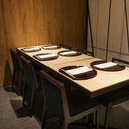 落ち着いた空間でお過ごしいただけます。
お顔合わせや会食、接待におすすめです。