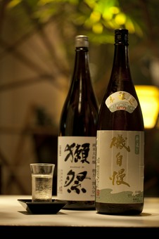 利酒師が選ぶ、こだわりの日本酒を取り揃えております。