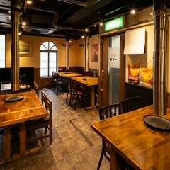 広々とした店内で、ゆったりと焼肉を満喫