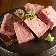 厚切りの極み！噛むほどに広がる黒毛和牛の旨み『最強厚切り3品』