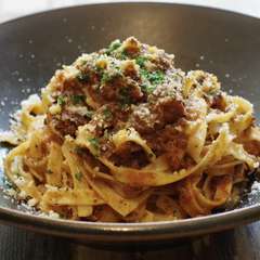 デートを盛り上げてくれる、新鮮な食材と繊細な味が彩る料理