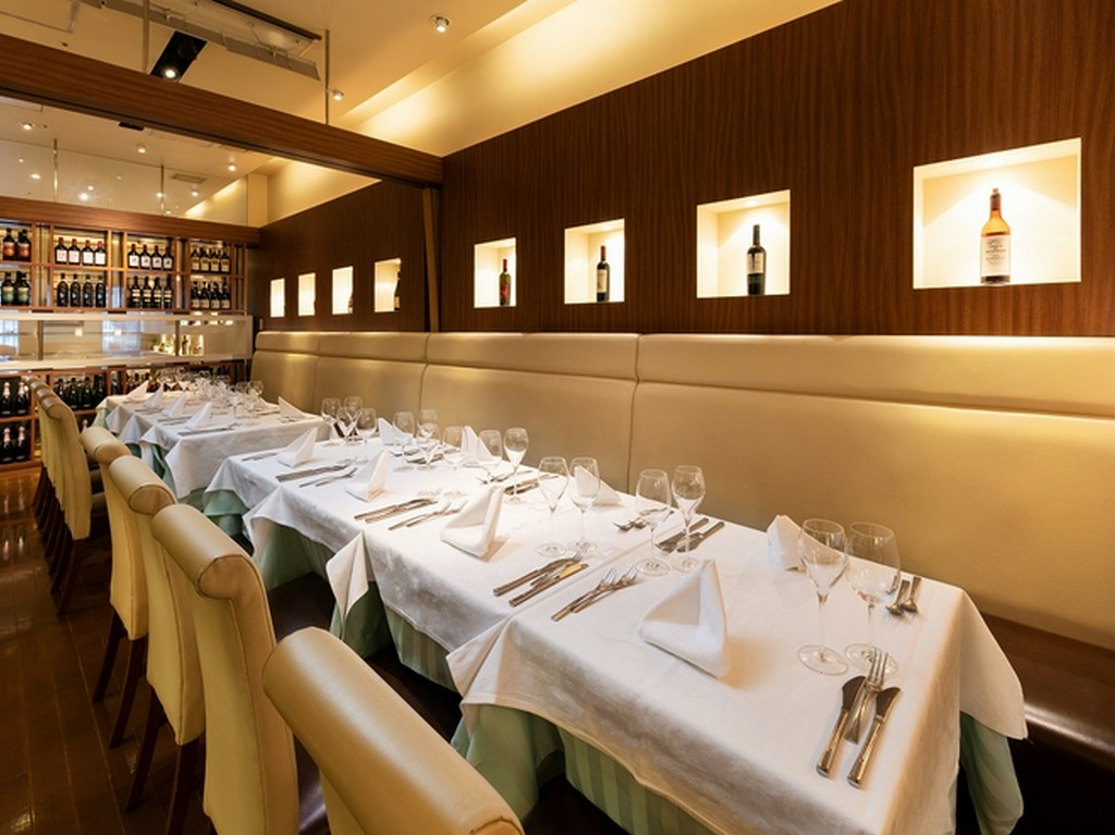 ラグジュアリーな個室は接待やお祝いの席にぴったり