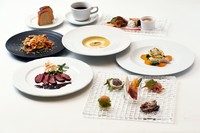 季節のスープ
季節の前菜盛り合わせ
季節のパスタ（リゾット）①
季節のパスタ②
お肉料理
自家製フォカッチャ
アマルフィイ特製ドルチェ盛り合わせ
コーヒー　又は　紅茶