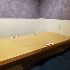 愛煙家にもうれしい、座席で喫煙できる完全個室席