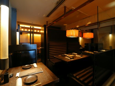 温かみのある落ち着いた大人の空間