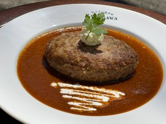 旨み三重奏。肉好きのための王道『デミグラスハンバーグ』