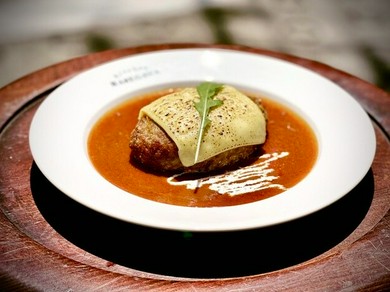 濃厚デミ×とろ～りチーズの最強タッグ『デミグラスチーズハンバーグ』