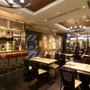 店内にはモニターがあり、スポーツ観戦をしながらの飲み会も可能。野球やサッカーなど、みんなで心を一つにして応援しながら飲むビールは格別の味わいです。