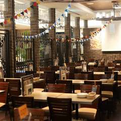 少人数から大人数まで、ニーズに合わせて対応可能な空間