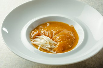 フカヒレの上海風煮込み