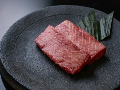 個室で味わう上質な「佐賀牛」が接待に相応しい