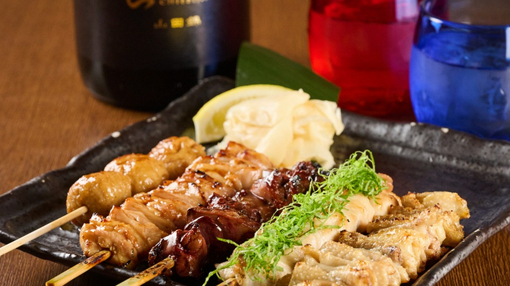 昼は定食、夜は酒と一品を。お一人様から気軽に楽しめるお店