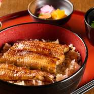 お店こだわりの炭火焼きうなぎを、少しリーズナブルに楽しめるメニュー。