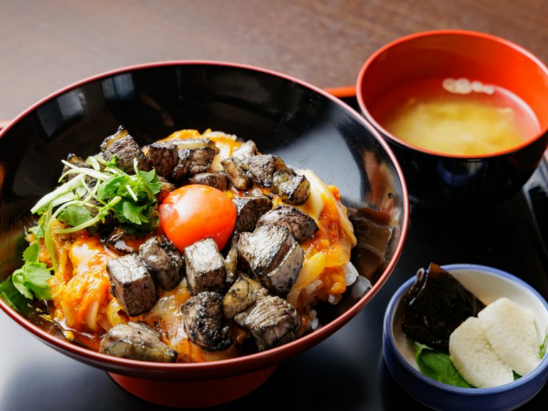 地鶏×高級卵。すべてにこだわる贅沢な一杯『親子丼』
