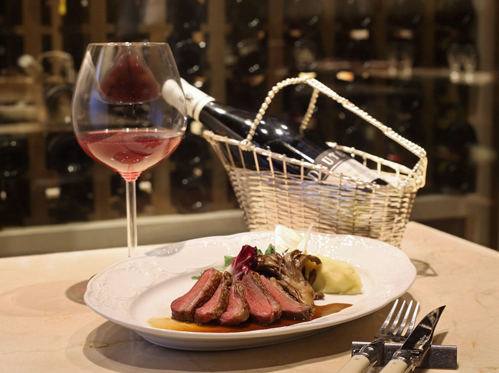 料理とのペアリングで楽しみたい、世界30ヶ国以上のワイン