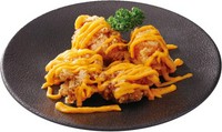 銘柄鶏である肉質の柔らかいハーブ鶏を使用した衣はサクサク、
中はジューシーな揚げたてフライドチキンです。アクセントが
効いたバジルまたは、濃厚チェダーチーズよりお選びください!!