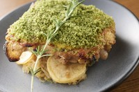 Herb-Crusted 100-day-raised Chicken
パセリとニンニクの香り、サクッと香ばしい仕上がり