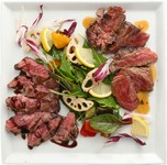 食べ比べビーフサーロイン とハラミの２種ビステッカ