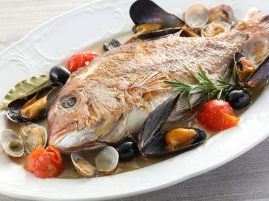 本日の白身魚と魚介のアクアパッツァ