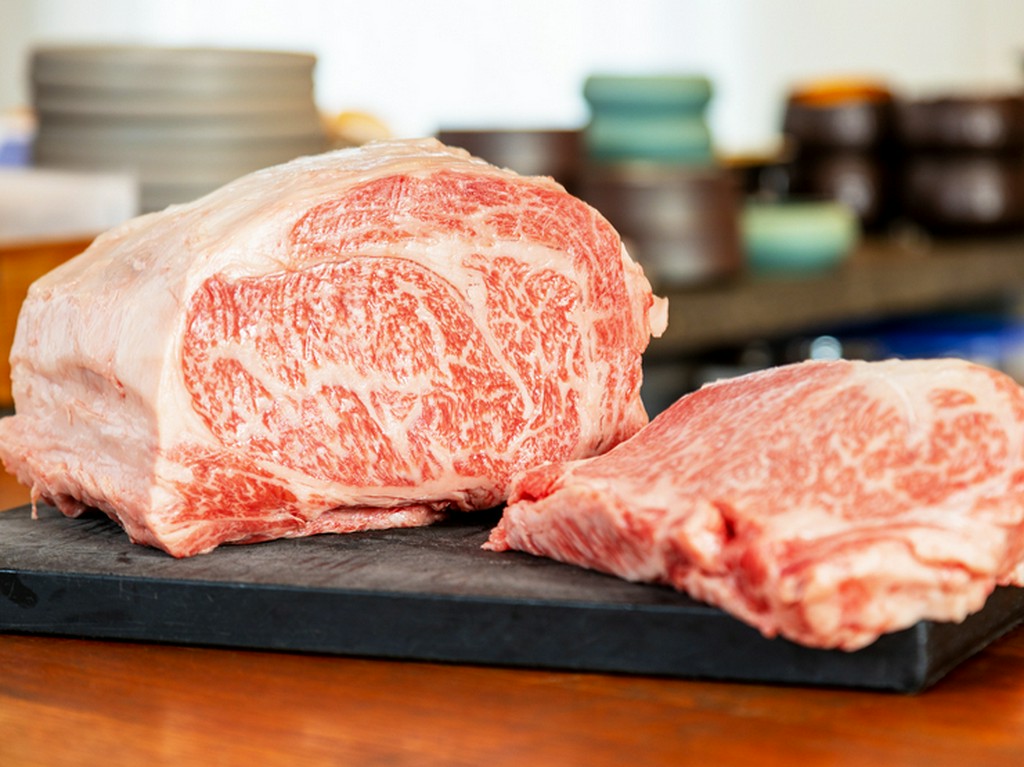 但馬牛の血統を受け継ぐ純正の黒毛和牛「宍粟牛」