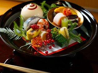 その日その時の食材で、異なる喜びを与えるコース