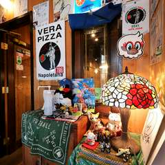 ナポリのテイストを再現する空間が、特別な日を演出