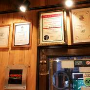 本物を知ることに価値を見出し、受け継がれてきた伝統を常に大切にする店主。【Pizza Verde Matsumoto】のピッツァは、イタリアに何度も足を運び、現地の食と文化に触れてきた店主だからこそ提供できる逸品です。