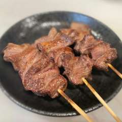 丁寧な下処理と絶妙な火入れで仕上げる『串焼き』
