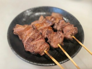 丁寧な下処理と絶妙な火入れで仕上げる『串焼き』