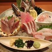 北陸から直送の新鮮な海の幸を、石川県金沢のヤマト醤油と日本酒で！【方舟】に来たらまずはお刺身をご賞味くださいませ。
