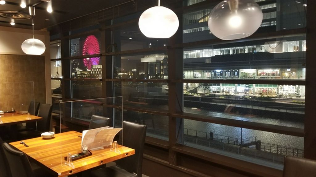 夜景の見える半個室