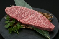 一番、お肉の味がダイレクトに分かるサーロインステーキは、お肉の味を知る王道です。


