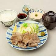 もち豚の炭火焼とろろ定食