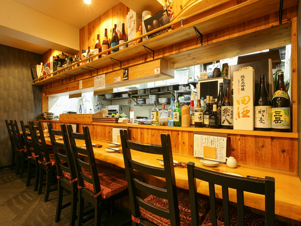 粋な接客と活気にあふれた温かな空間が魅力