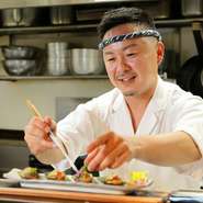 一期一会を理念に、まるで旅行に来たかのような、ミュージカルを見終えたかのような、特別な体験を提供することが目標。料理や人との出会いによる感動を届け、スタッフ自身も楽しんでほしいと願っているそうです。