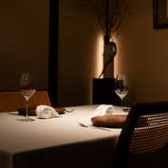 大切な方との記念日や、秋田観光の際、最後に訪れたいと思えるお店。さまざまなシーンを思い出すような、地元食材で織りなすフルコースは、旅を幾重にも彩ることでしょう。
