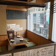 2階テーブル席約30席