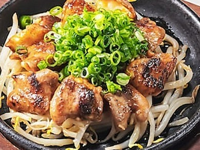 牛ホルモン鉄板焼き