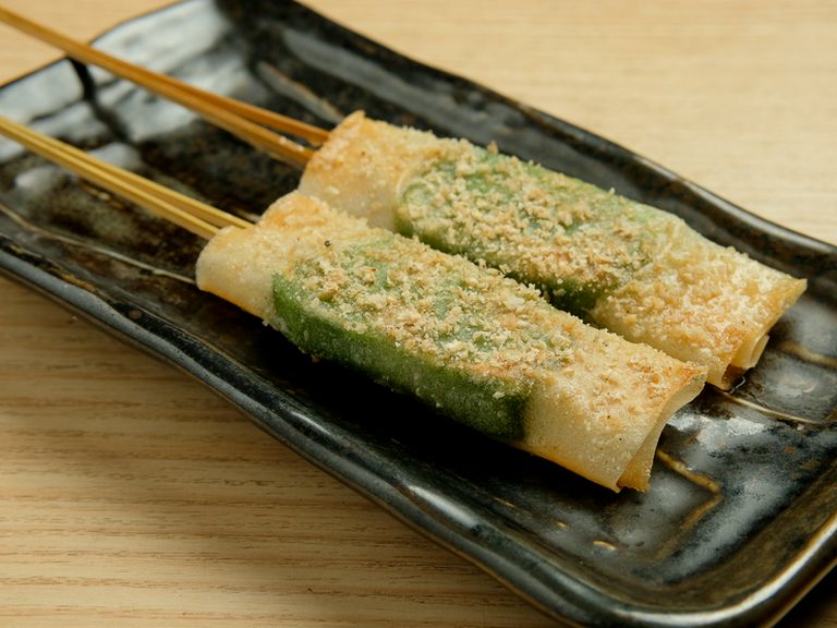 春巻の皮と生麩の歯ごたえを楽しむ『よもぎふ春巻』