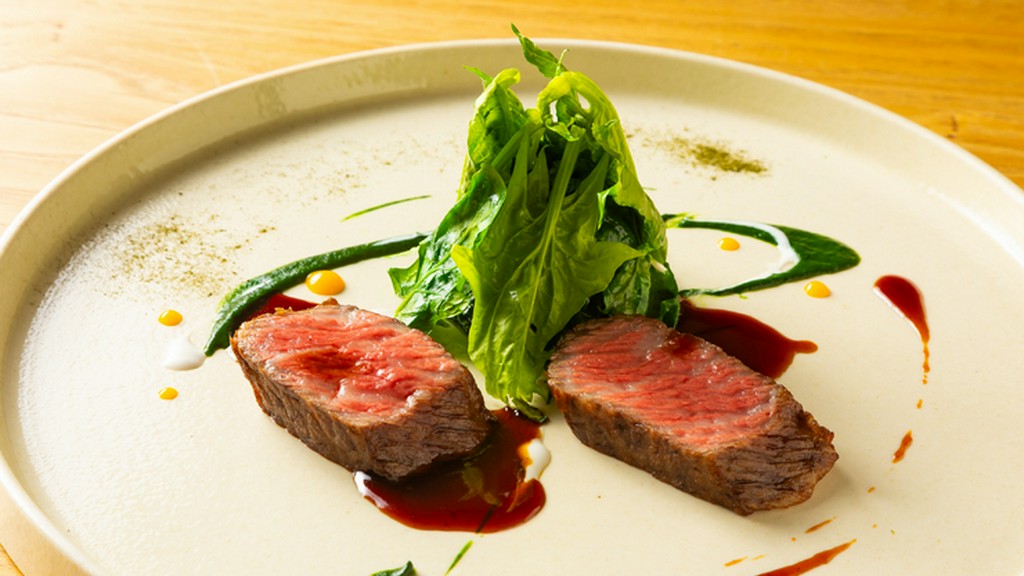 旬の食材で描かれる、おまかせのコース料理