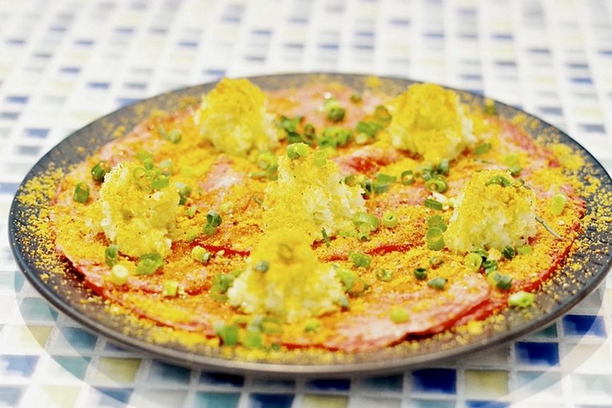 斬新な焼肉を堪能。牛タン×からすみ×ネギの人気メニュー『ボッタルガネギタン（数量限定）』