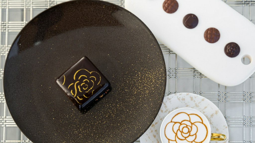 キュートでありながら品のある佇まいと奥深い味わいが調和するティーセット『カメリア』