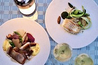 ~Evening Selection(Available from 5:00PM)~
Daily fish specials are also available for your enjoyment.
日替わりのお魚料理をお楽しみいただけます。