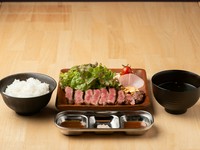 100g 2068円／150g 3058円／200g 4048円／300g 6028円