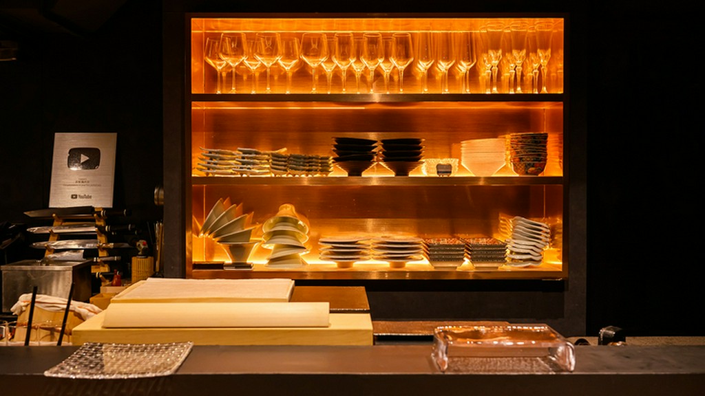 二人の時間をもっと良い記憶に。記憶を彩る匠の技と斬新な鮨